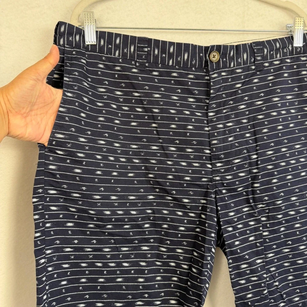 J. Crew Shorts Mens 36 Navy Blue Ikat Stripe Flat Front Casual Summer Preppy